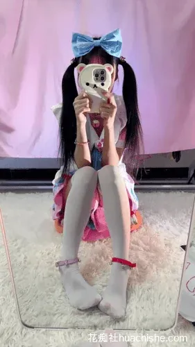 萌妻萝莉小幼 娇小双马尾美乳精彩截图05