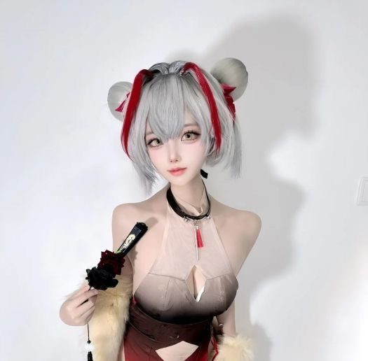 顶级COS小萝莉 希尔薇/xiaolei404 资源合集 [371v871p+9.27G]