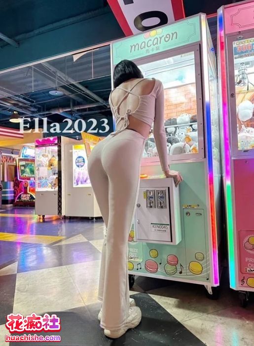 Ella小骚狐 户外露出调教啪啪精彩截图14