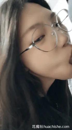 软软07女大/蝙蝠侠大战小母狗 调教眼镜学姐精彩截图04