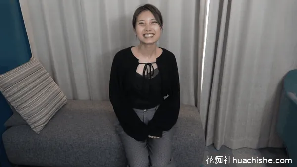 飯島里沙/星宇宙/赤坂桃子 FC2资源精彩截图01