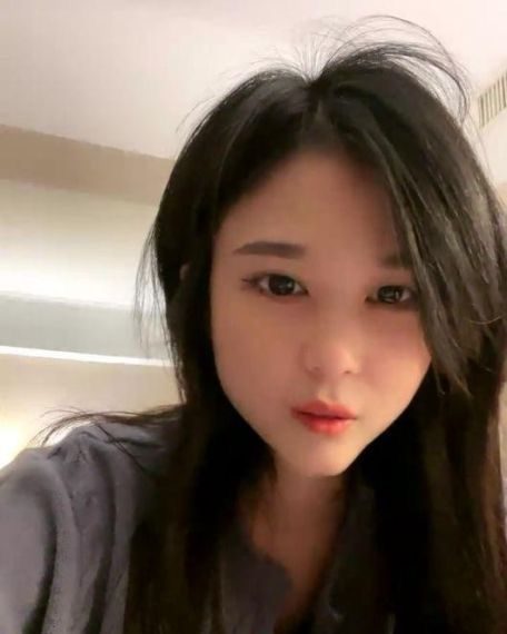 小白女奴/我有一个光年梦 揉奶抠B自慰合集 [102v+45G]