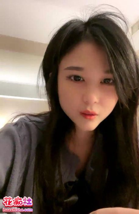 小白女奴/我有一个光年梦 揉奶抠B自慰精彩截图13