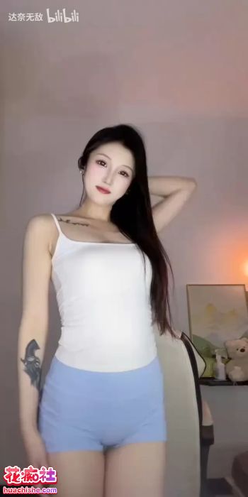 快手 菜菜 瑜伽裤热舞诱惑直播精彩截图12