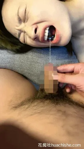 白桃小萝莉 调教吃鸡喝尿爆菊4P啪啪精彩截图08