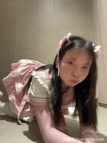 xiaoyi-989 各种JK制服白丝户外露出精彩截图06