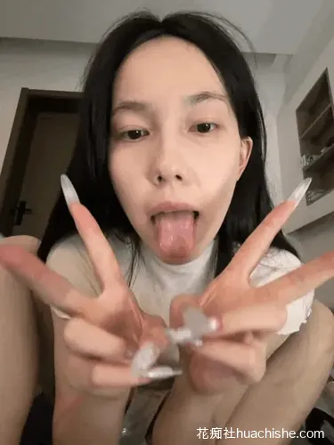 DD-5200 丝袜美腿乳夹跳蛋自慰精彩截图05