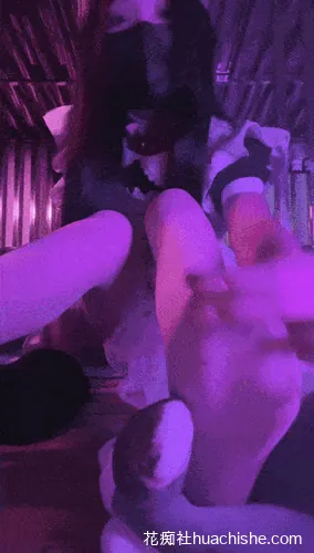时安s 调教贱狗羞辱黑丝舔脚直播精彩截图03