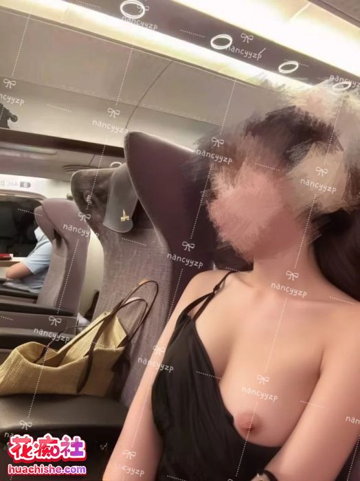 nancyyzp 各种户外极限露出精彩截图02