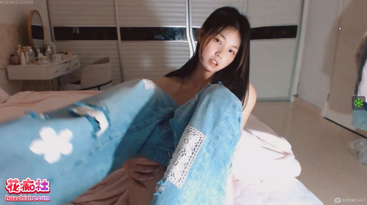 Miu1_girl 早期直播大尺度视频精彩截图03