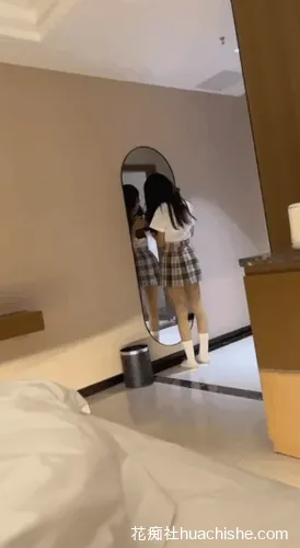 极品超嫩小美女【马丹妮】泄密精彩截图01