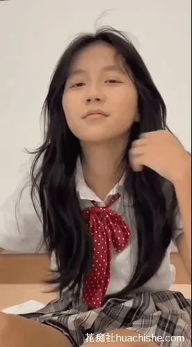 极品超嫩小美女【马丹妮】泄密精彩截图03