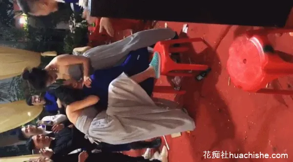 收集了国内的低俗婚闹合集精彩截图05