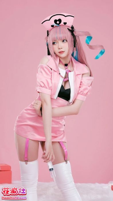 福利姬ZinieQ 各种Cosplay写真精彩截图07