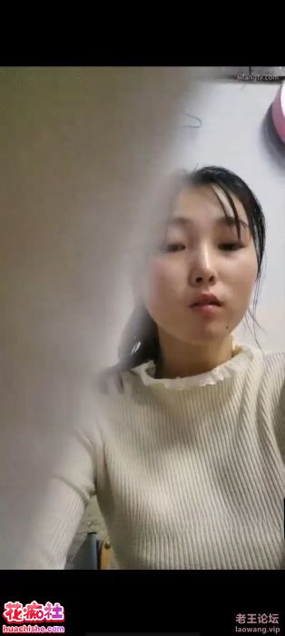 18岁的小狐狸/小骚狐狸是学生妹精彩截图13