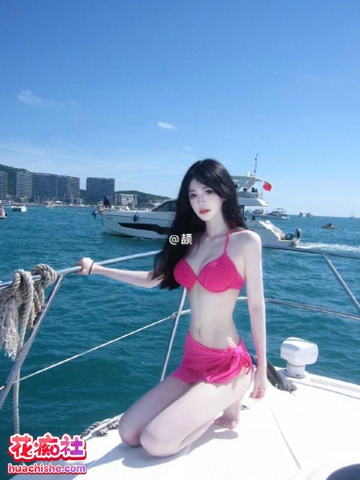 某音气质嫩妹 颉颉与猫咪精彩截图02